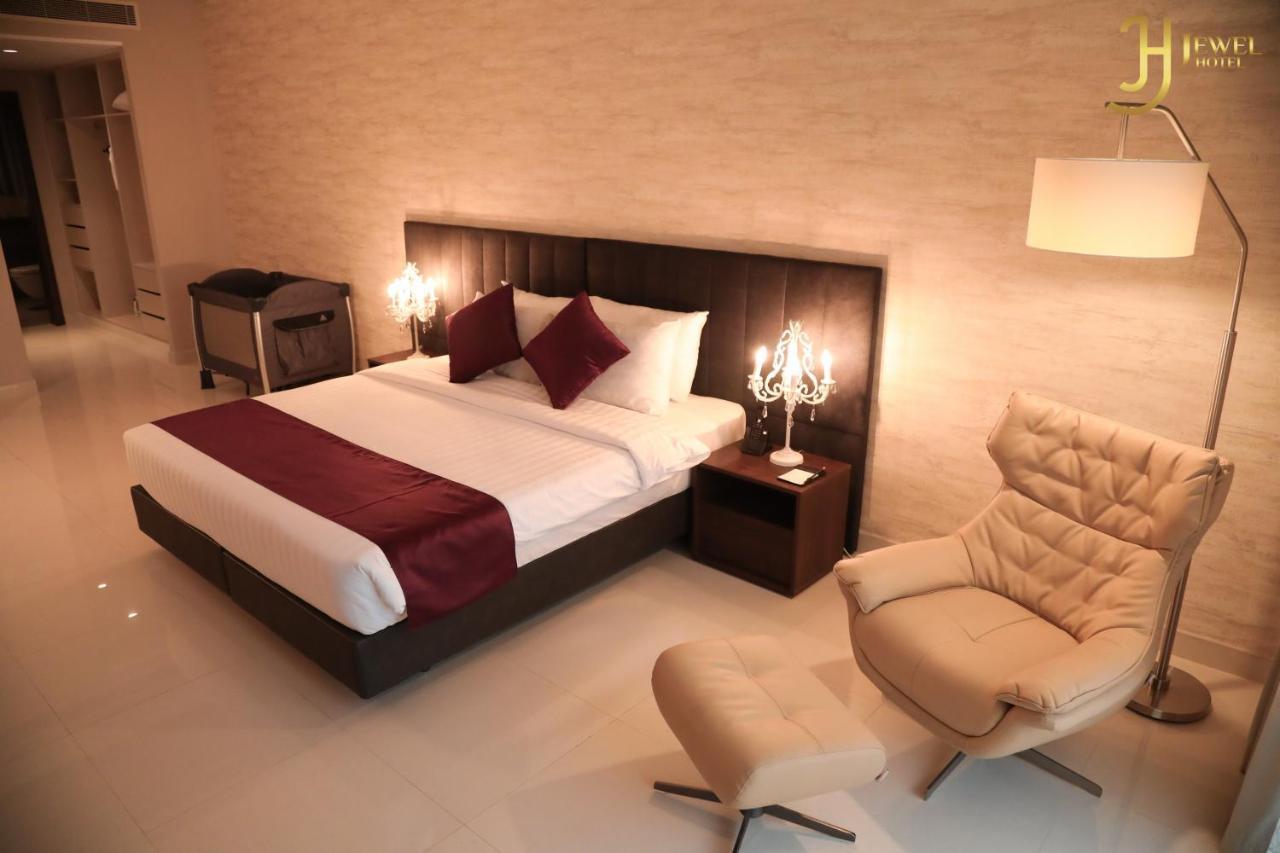 Sunday Luxury Downtown Adliya Formerly Jewel Hotel Al Manamah Esterno foto