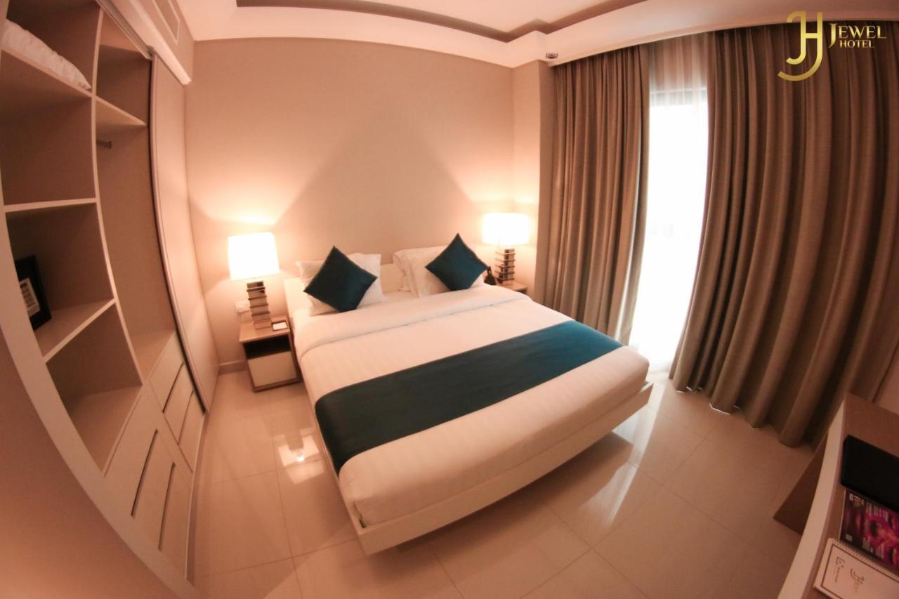 Sunday Luxury Downtown Adliya Formerly Jewel Hotel Al Manamah Esterno foto
