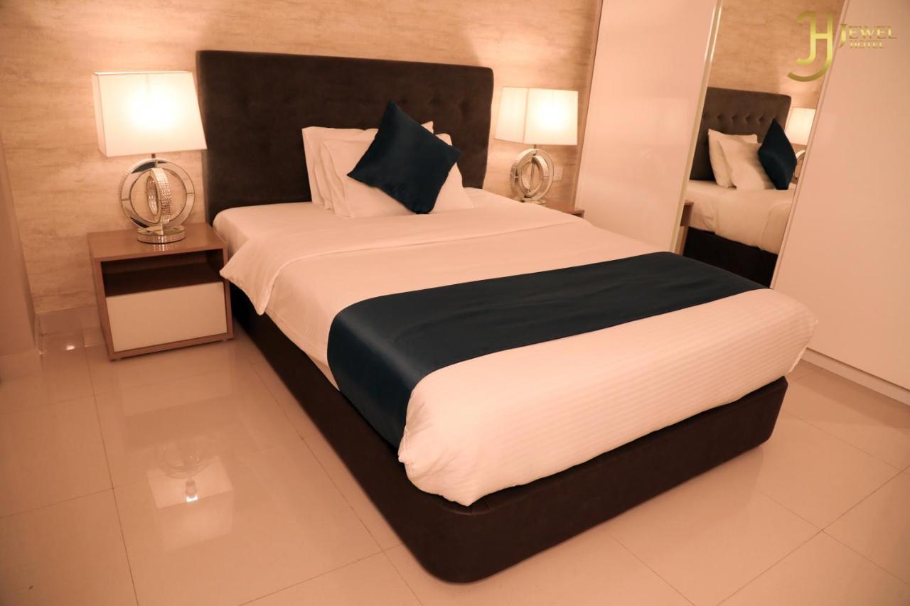 Sunday Luxury Downtown Adliya Formerly Jewel Hotel Al Manamah Esterno foto
