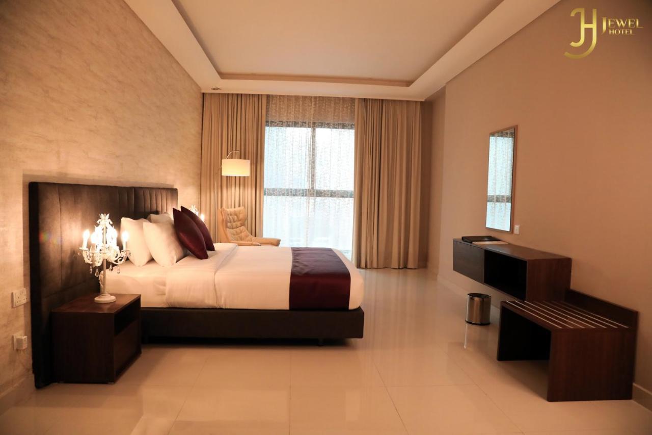 Sunday Luxury Downtown Adliya Formerly Jewel Hotel Al Manamah Esterno foto
