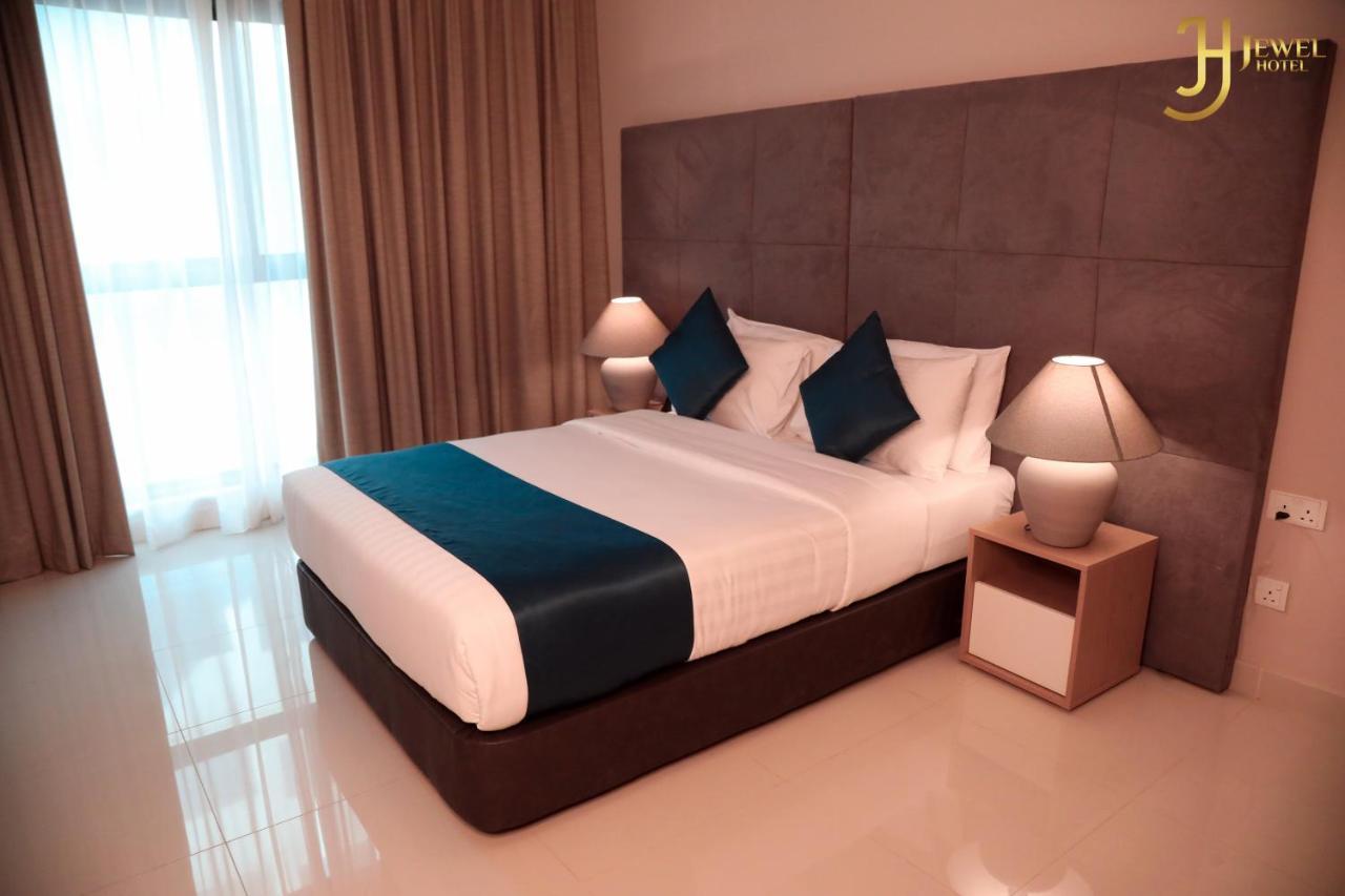 Sunday Luxury Downtown Adliya Formerly Jewel Hotel Al Manamah Esterno foto