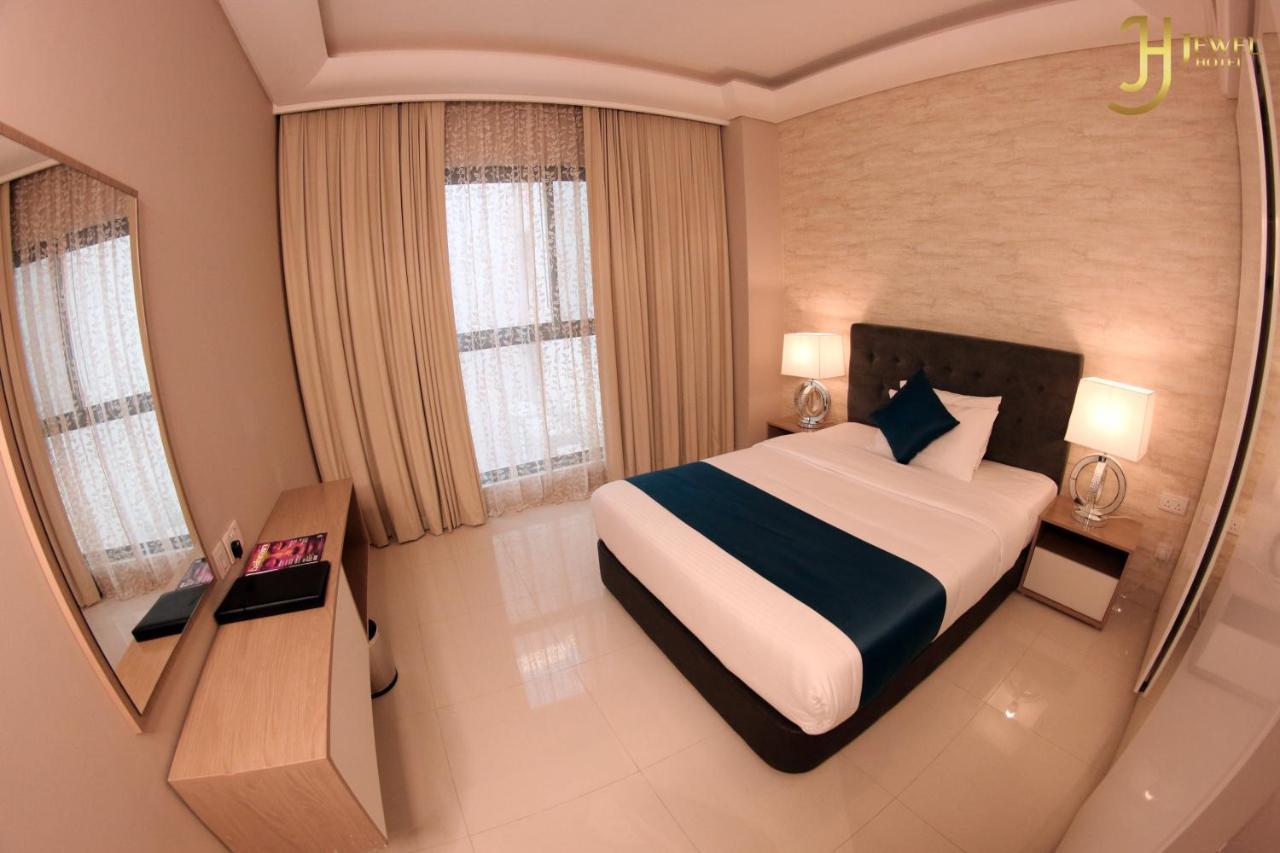Sunday Luxury Downtown Adliya Formerly Jewel Hotel Al Manamah Esterno foto