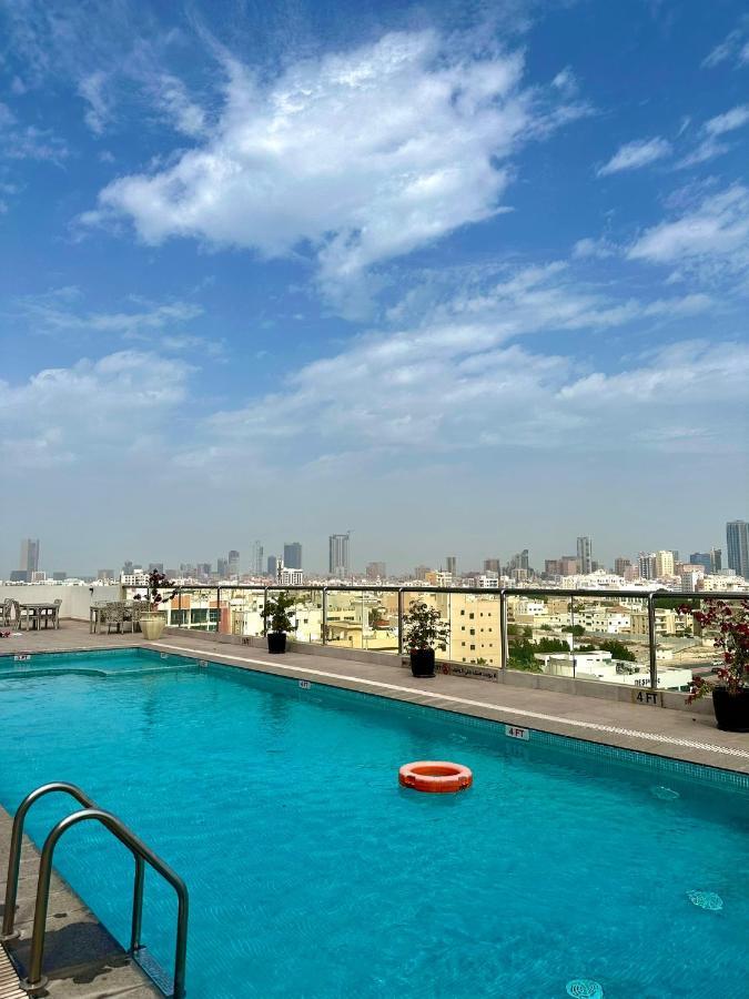 Sunday Luxury Downtown Adliya Formerly Jewel Hotel Al Manamah Esterno foto