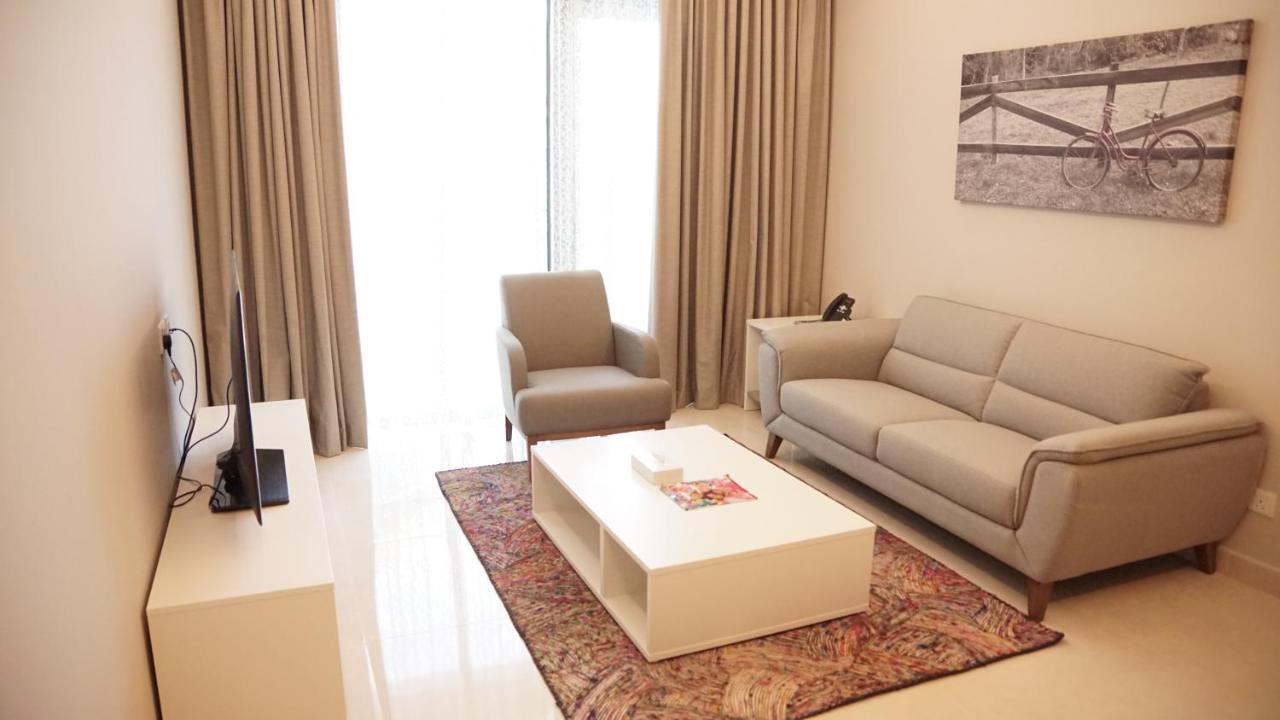 Sunday Luxury Downtown Adliya Formerly Jewel Hotel Al Manamah Esterno foto
