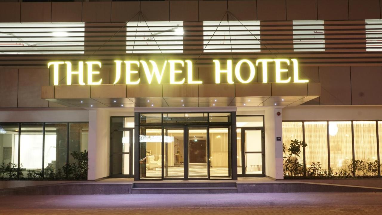 Sunday Luxury Downtown Adliya Formerly Jewel Hotel Al Manamah Esterno foto
