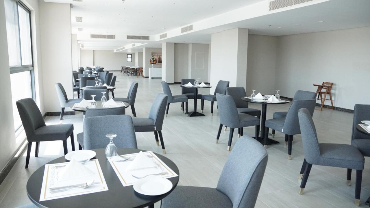 Sunday Luxury Downtown Adliya Formerly Jewel Hotel Al Manamah Esterno foto